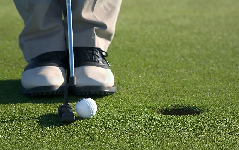 Nie daj się jesiennej chandrze i naładuj akumulatory na polu golfowym