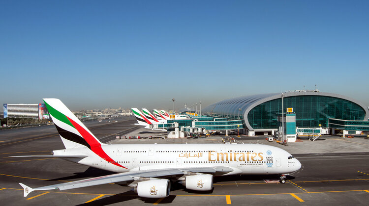 Linie Emirates opracowują innowacyjną aplikację skracającą czas postoju między lotami na lotnisku w Dubaju